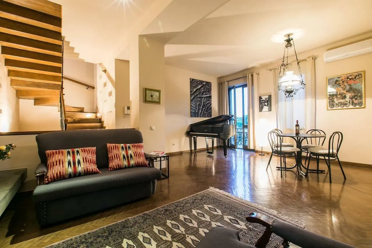 Proper Apartment - Duplex Home Tiflis 0*,  Gürcistan